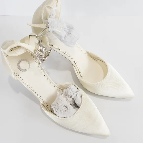 Journee Collection Loxley Heels - Picture 7 of 9